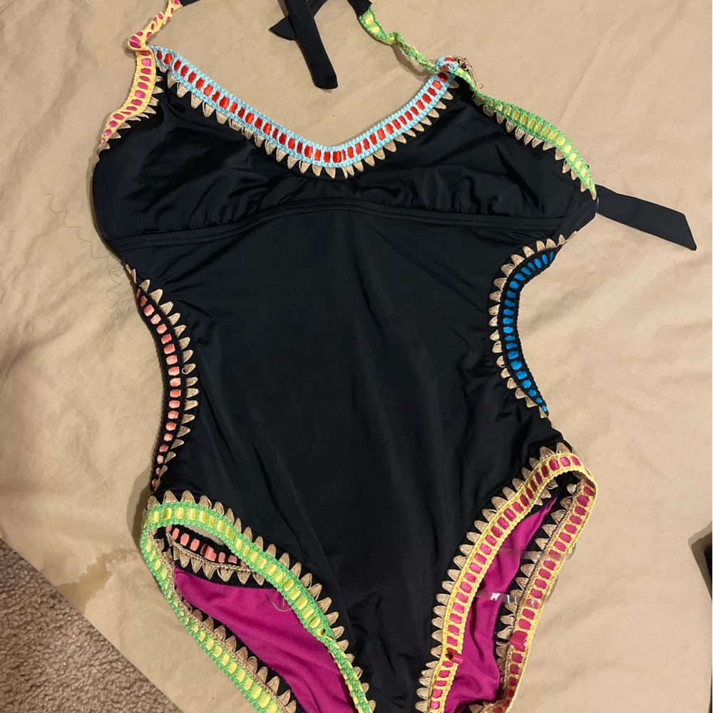2 swim suits